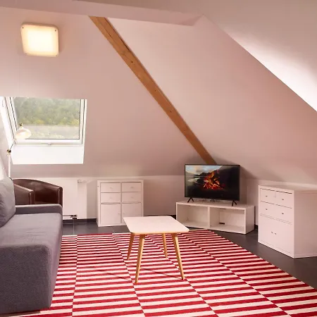 Luxusapartment Burgschaenke מלון דירות 4*